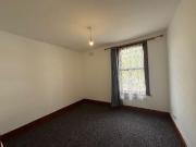 5 bedroom terraced house to rent