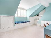 5 bedroom terraced house to rent