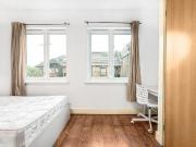 5 bedroom terraced house to rent