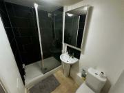 6 bedroom terraced house to rent