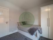 5 bedroom terraced house to rent in Hyde Park