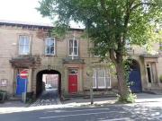 5 bedroom town house for rent in Albert House, Victoria...
