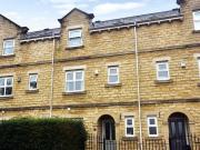 5 Bedroom Town House For Sale In Drighlington