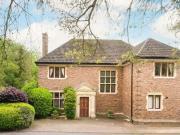 5 Bedroom Town House For Sale In Swindon