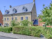 5 bedroom townhouse for sale