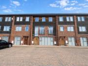 5 bedroom townhouse to rent