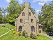 5 bedroom, West Hartford CT 06119 LS92315073 5 bedroom, West Hartford CT 06119 LS92315073