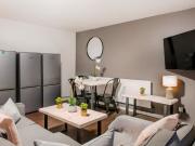 5 Bedrooms 2 Bathrooms