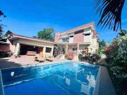 5 Bedrooms Beach House with Pool for sale and for rent