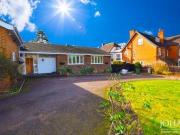 5 Bedrooms Bungalow for rent in Knighton Rise, Leicester LE2