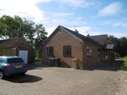 5 Bedrooms Detached bungalow for rent in Berkeley...