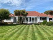 5 Bedrooms Detached bungalow for rent in St. Malo Close,...