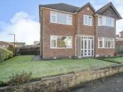 5 Bedrooms Detached house for rent in Charnwood Avenue,...