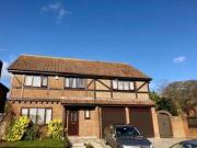 5 Bedrooms Detached house for rent in Martins Heron,...