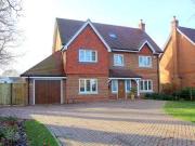 5 Bedrooms Detached house for rent in Oakwood Road,...