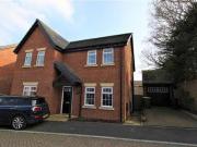 5 Bedrooms Detached house for rent in St. Edwards Chase,...