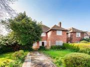 5 Bedrooms Detached house for sale in Bancroft Avenue,...