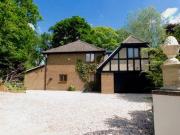 5 Bedrooms Detached house for sale in Bishops Green,...