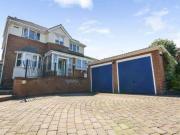 5 Bedrooms Detached house for sale in Cheviot Avenue,...