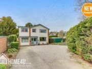 5 Bedrooms Detached house for sale in Church Meadow,...
