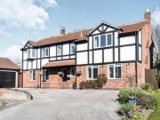 5 Bedrooms Detached house for sale in Clipstone Gardens,...