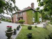 5 Bedrooms Detached house for sale in Firle Road,...