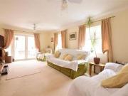 5 Bedrooms Detached house for sale in Furze View,...