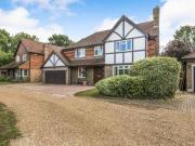 5 Bedrooms Detached house for sale in Harwood Park,...