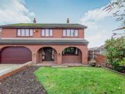 5 Bedrooms Detached house for sale in High Street,...