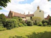 5 Bedrooms Detached house for sale in High Street,...
