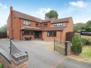 5 Bedrooms Detached house for sale in The Oaks, Old Hall...