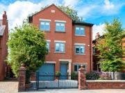 5 Bedrooms Detached house for sale in Wigan Lane, Wigan WN1