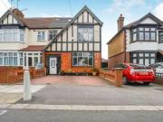 5 Bedrooms End terrace house for sale in Spearpoint...