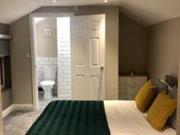 5 Bedrooms Flat for rent in Cheshire, Warrington WA2