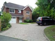 5 Bedrooms Flat for rent in Trumpsgreen Road, Virginia...