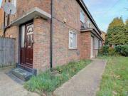 5 Bedrooms Flat for sale in Sutton Lane, Hounslow TW3