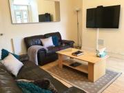 5 Bedrooms for rent in Bolton Road, Salford, Manchester M6