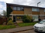 5 Bedrooms for rent in Elmbank Avenue, Englefield Green,...