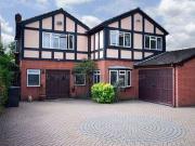 5 Bedrooms for rent in Manor Road, Chigwell IG7