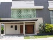 5 BEDROOMS HOUSE AND LOT WITH POOL FOR SALE/RENT IN...