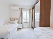 5 Bedrooms House terraced for Rent in Brick Street | Foxtons