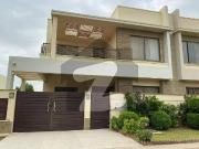5 Bedrooms Luxurious Villa for RENT, Near Main Entrance...