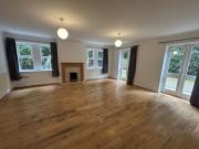 5 bedrooms mews to rent