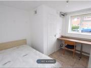 5 Bedrooms Semi detached house for rent in Gracedieu...
