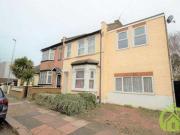 5 Bedrooms Semi detached house for rent in Saville Road,...