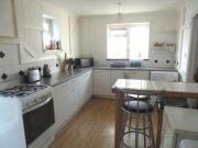 5 Bedrooms Semi detached house for rent in Staplefield...