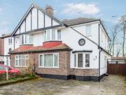 5 Bedrooms Semi detached house for sale in Park Avenue,...