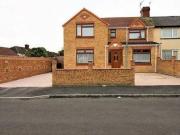5 Bedrooms Semi detached house for sale in Whitehill...