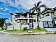 5 Bedrooms Semi Furnished 3Storey House and Lot for Sale...