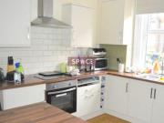 5 Bedrooms Terraced house for rent in Hessle View, Leeds LS6